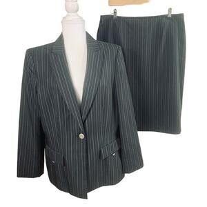 Le Suit Size 16 2-Piece Suit Dotted Stripe Blazer Jacket Skirt Set Black Career